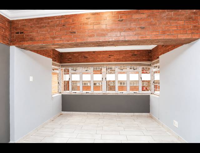 2 BEDROOM APARTMENT FOR SALE IN MORNINGSIDE